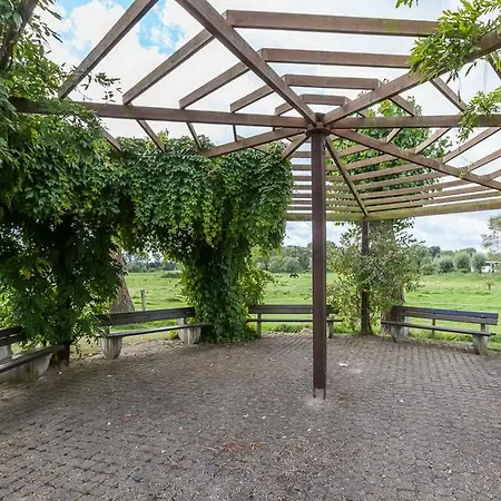 Апартаменты Haffblick 50 Больтенхаген